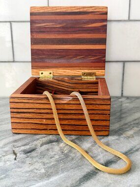 Vintage Elegant 20" Gold Tone Mesh Popcorn Chain Necklace